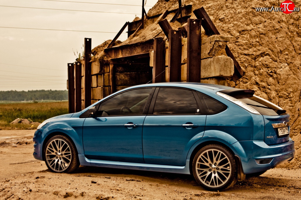 6 999 р. Пороги накладки ST  Ford Focus  2 (2004-2011)  седан дорестайлинг, хэтчбэк 5 дв. дорестайлинг, седан рестайлинг, хэтчбэк 5 дв. рестайлинг (Неокрашенные)  с доставкой в г. Краснодар