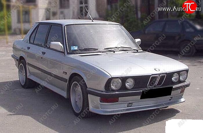 4 499 р. Накладка на передний бампер Jaguar BMW 5 серия E28 седан (1981-1988)  с доставкой в г. Краснодар