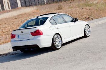 3 399 р. Лип спойлер  3 серия E90 (04-11) АВТОКРАТ  BMW 3 серия  E90 (2004-2008) седан дорестайлинг (Неокрашенный)  с доставкой в г. Краснодар. Увеличить фотографию 2