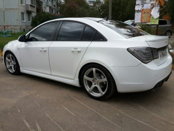 4 099 р. Пороги накладки пластиковые CT  Chevrolet Cruze ( J300,  J305,  J308) (2009-2015) седан дорестайлинг, хэтчбек дорестайлинг, седан рестайлинг, универсал рестайлинг, хэтчбек рестайлинг (Неокрашенные)  с доставкой в г. Краснодар. Увеличить фотографию 2