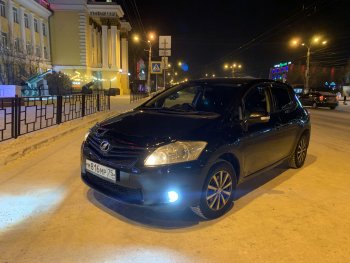 1 899 р. Дефлектор капота CA-Plastiс  Toyota Auris  E150 (2010-2012) хэтчбэк 5 дв. рестайлинг (Classic черный, Без надписи)  с доставкой в г. Краснодар. Увеличить фотографию 2