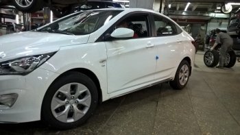 4 999 р. Пластиковые пороги АвтоКрат Hyundai Solaris RBr седан рестайлинг (2014-2017) (Неокрашенные)  с доставкой в г. Краснодар. Увеличить фотографию 3