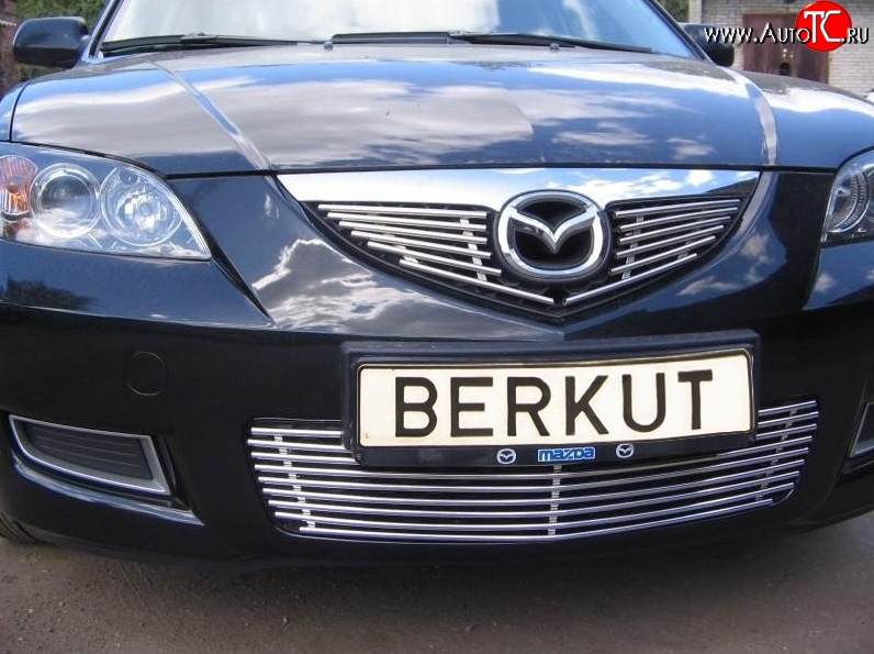 5 399 р. Декоративная вставка воздухозаборника Berkut Mazda 3/Axela BK дорестайлинг седан (2003-2006)  с доставкой в г. Краснодар