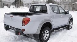 1 639 р. Накладки на борта кузова автомобиля RA Mitsubishi L200 4  дорестайлинг (2006-2014) (Задний откидной борт)  с доставкой в г. Краснодар. Увеличить фотографию 2