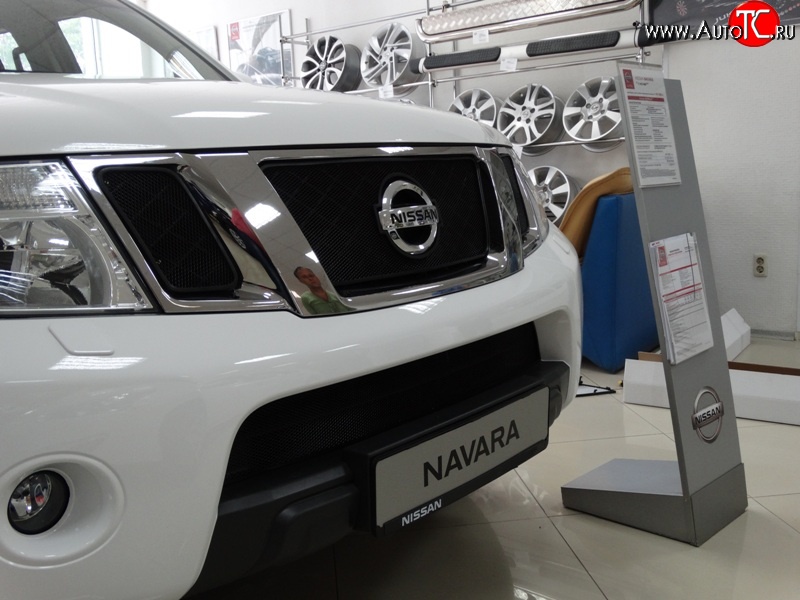 1 469 р. Нижняя сетка на бампер Russtal (черная) Nissan Pathfinder R51 рестайлинг (2009-2014)  с доставкой в г. Краснодар