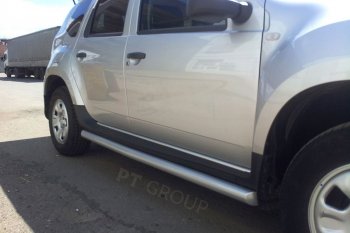 7 249 р. Защита порогов вогнутая из трубы Ø63 Petroil Tuning Renault Duster HS рестайлинг (2015-2021) (Серебристый (Искра) ППК)  с доставкой в г. Краснодар. Увеличить фотографию 2