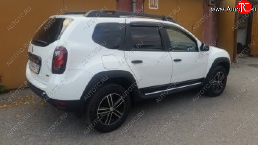 3 999 р. Накладки на двери Petroil Tuning Renault Duster HS дорестайлинг (2010-2015) (Тисненый пластик)  с доставкой в г. Краснодар