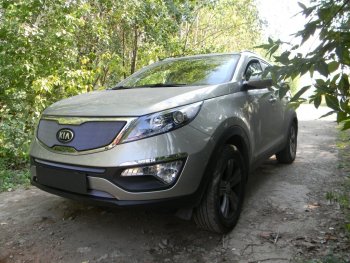 2 799 р. Защитная сетка в бампер (низ, ячейка 3х7 мм) Alfeco Стандарт  KIA Sportage  3 SL (2010-2016) дорестайлинг, рестайлинг (Хром)  с доставкой в г. Краснодар. Увеличить фотографию 3