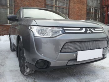 6 499 р. Защитная сетка в бампер (2 части, ячейка 3х7 мм) Alfeco Стандарт  Mitsubishi Outlander  GF (2012-2014) дорестайлинг (Хром)  с доставкой в г. Краснодар. Увеличить фотографию 4