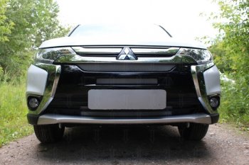 7 249 р. Защитная сетка в бампер (4 части, ячейка 3х7 мм) Alfeco Стандарт  Mitsubishi Outlander  GF (2015-2018) 2-ой рестайлинг (Хром)  с доставкой в г. Краснодар. Увеличить фотографию 3