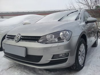 4 199 р. Защитная сетка в бампер (низ, ячейка 4х10 мм) Стрелка11 Премиум Volkswagen Golf 7 дорестайлинг, хэтчбэк 5 дв. (2012-2017) (Чёрная)  с доставкой в г. Краснодар. Увеличить фотографию 3