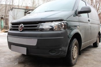 4 299 р. Защитная сетка в бампер (низ, ячейка 4х10 мм) Стрелка11 Премиум Volkswagen Transporter T5 рестайлинг (2009-2015) (Хром)  с доставкой в г. Краснодар. Увеличить фотографию 3