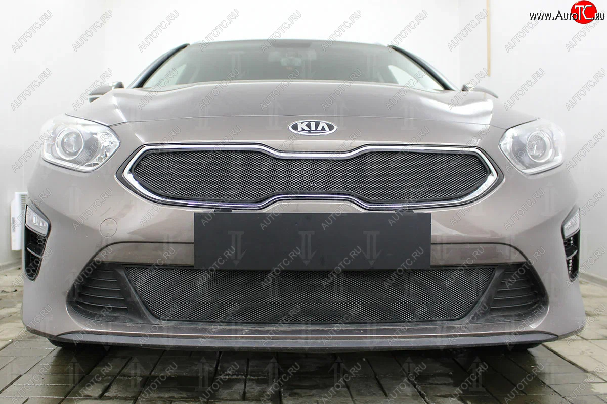 3 099 р. Защитная сетка в бампер (низ, ячейка 3х7 мм) Alfeco Стандарт  KIA Ceed  3 CD (2018-2024) универсал, хэтчбэк (Чёрная)  с доставкой в г. Краснодар