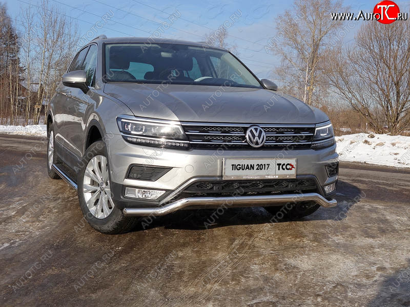 17 999 р. Защита переднего бампера нижняя d60,3 мм ТСС Тюнинг  Volkswagen Tiguan  Mk2 (2016-2020) дорестайлинг (нержавейка)  с доставкой в г. Краснодар