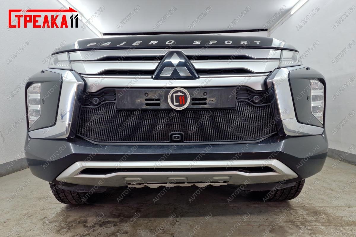 3 499 р. Защита радиатора Стрелка11 Стандарт  Mitsubishi Pajero Sport  QF (2019-2022) рестайлинг (черная)  с доставкой в г. Краснодар