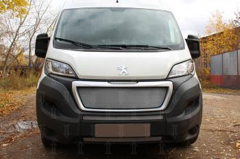 4 999 р. Защита радиатора (2 части) Стрелка11 Стандарт  CITROEN Jumpy (2013-2017), Fiat Ducato  290 (2014-2025), Peugeot Boxer  290 (2014-2025) (хром)  с доставкой в г. Краснодар. Увеличить фотографию 2