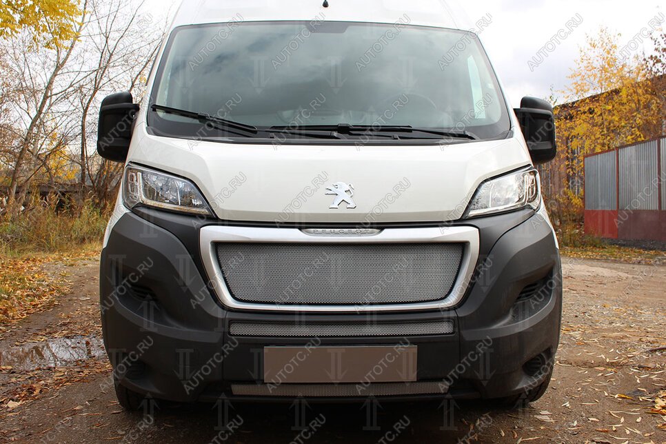 3 899 р. Защита радиатора (верх) Стрелка11 Стандарт  Peugeot Boxer  290 (2014-2024) (хром)  с доставкой в г. Краснодар