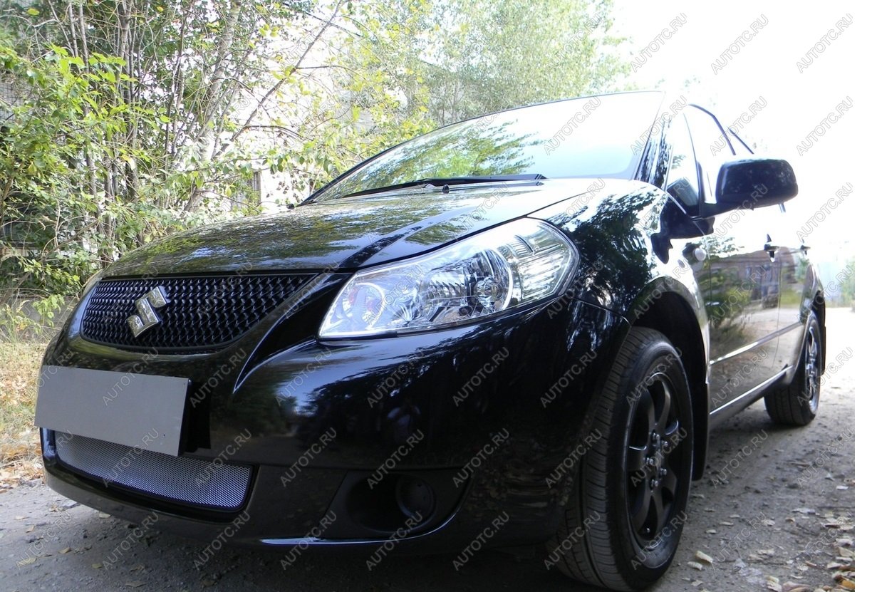 2 999 р. Защита радиатора Стрелка11 Стандарт  Suzuki SX4  GYC21S (2006-2012) дорестайлинг седан (хром)  с доставкой в г. Краснодар