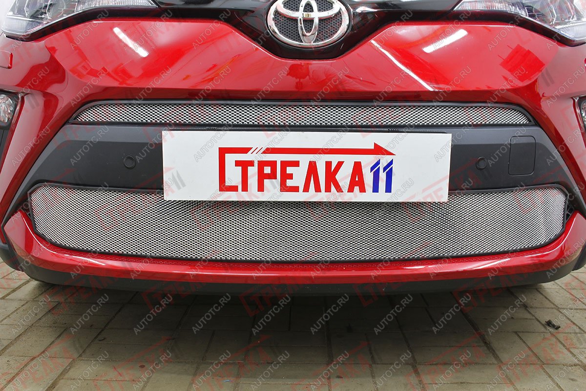 2 799 р. Защита радиатора (верх) Стрелка11 Стандарт  Toyota C-HR  NGX10, ZGX10 (2019-2024) рестайлинг (хром)  с доставкой в г. Краснодар