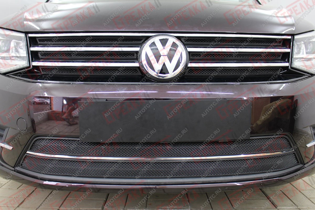 4 949 р. Защита радиатора (верх 6 частей) Стрелка11 Стандарт Volkswagen Caddy 2K рестайлинг (2015-2020) (черная)  с доставкой в г. Краснодар