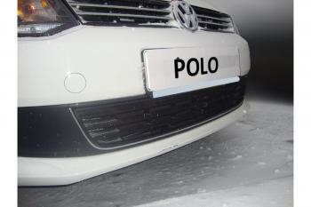 2 899 р. Защита радиатора Стрелка11 Стандарт Volkswagen Polo 5 седан дорестайлинг (2009-2015) (черная)  с доставкой в г. Краснодар. Увеличить фотографию 2