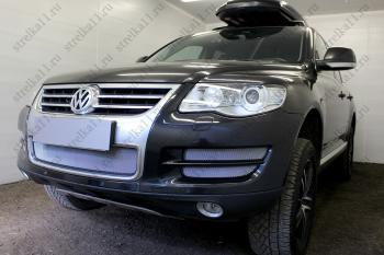 3 679 р. Защита радиатора (боковая 4 части) Стрелка11 Стандарт  Volkswagen Touareg  GP (2006-2010) рестайлинг (хром)  с доставкой в г. Краснодар. Увеличить фотографию 2