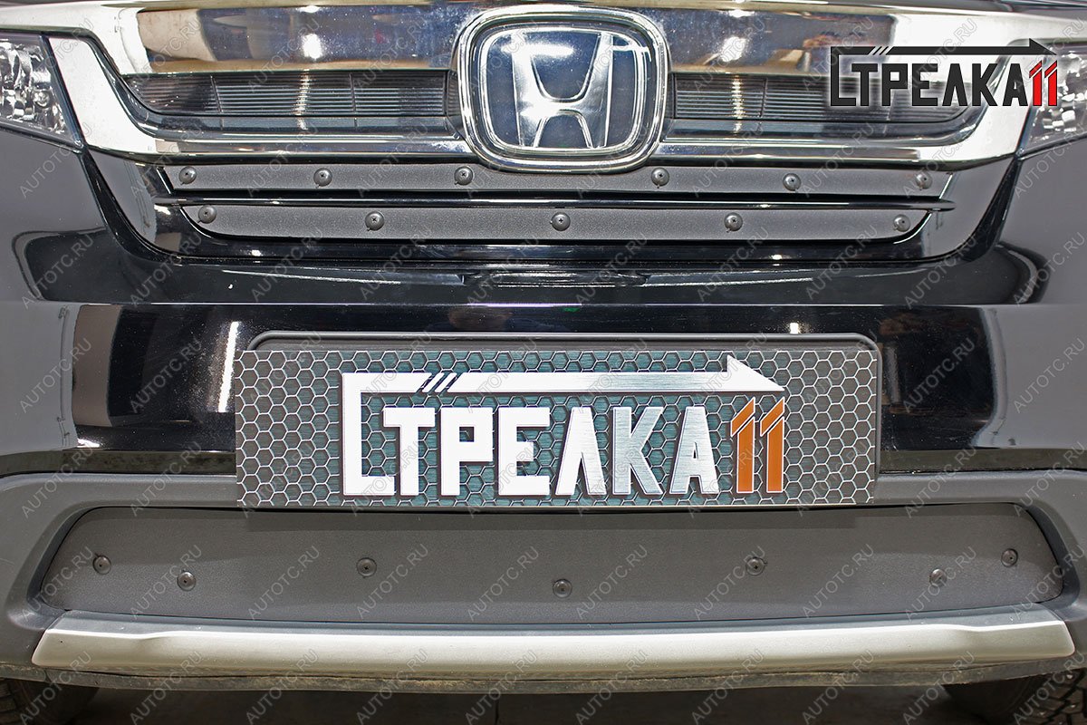 1 199 р. Зимняя заглушка решетки радиатора (верх 2 части) Стрелка11  Honda Pilot  YF6 (2018-2021) рестайлинг (черная)  с доставкой в г. Краснодар