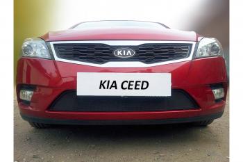 799 р. Зимняя заглушка решетки радиатора Стрелка11  KIA Ceed  1 ED (2010-2012) рестайлинг универсал, рестайлинг, хэтчбэк 5 дв. (черная)  с доставкой в г. Краснодар. Увеличить фотографию 2