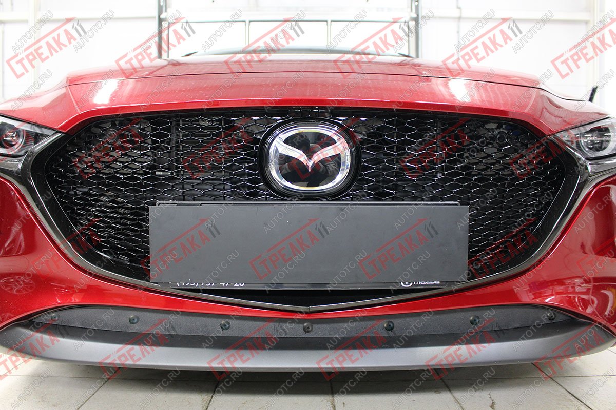 799 р. Зимняя заглушка решетки радиатора (низ) Стрелка11  Mazda 3/Axela  BP (2019-2024) хэтчбэк (черная)  с доставкой в г. Краснодар