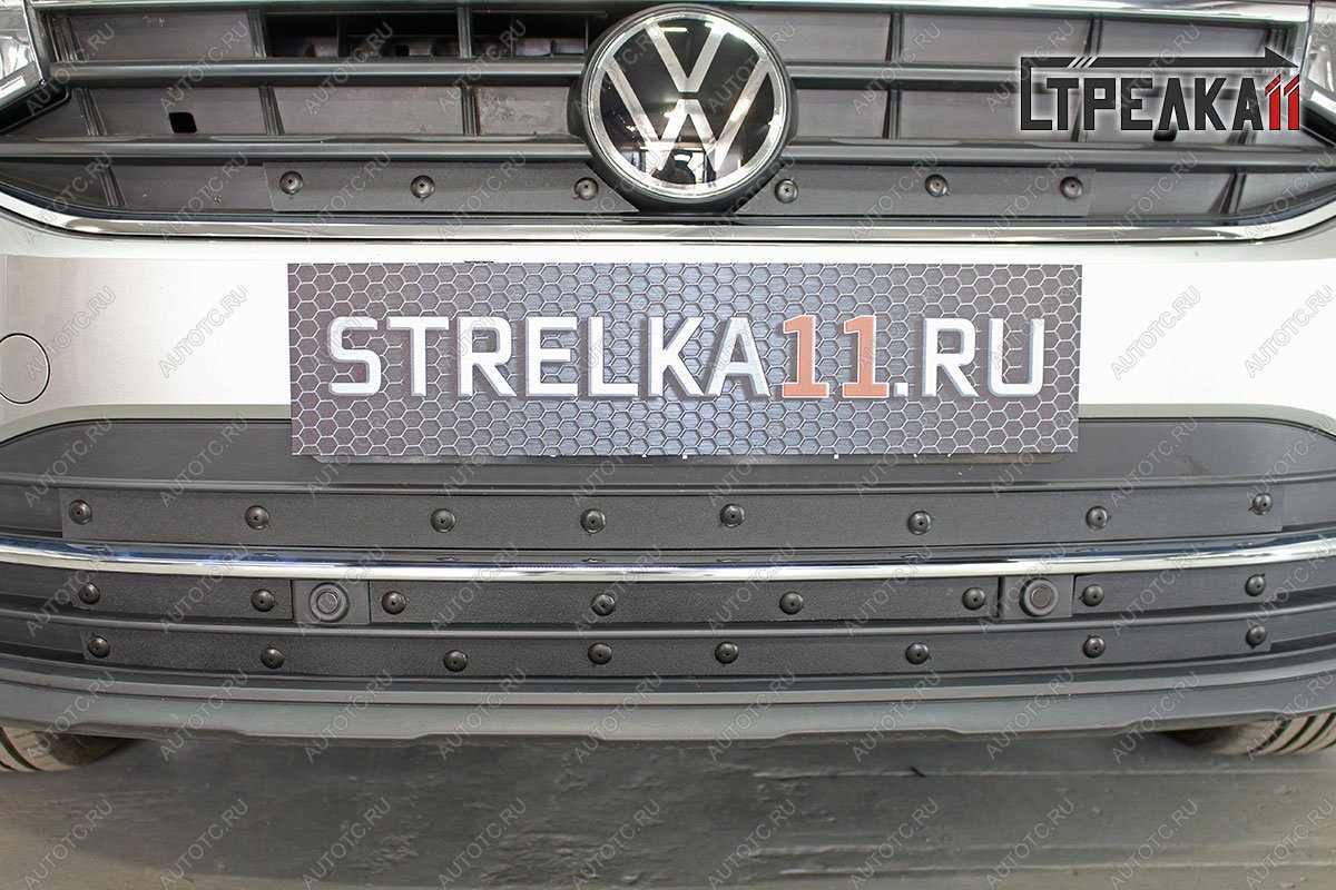 1 599 р. Зимняя заглушка решетки радиатора (низ) Стрелка11 Volkswagen Tiguan Mk2 рестайлинг (2020-2022) (черная)  с доставкой в г. Краснодар