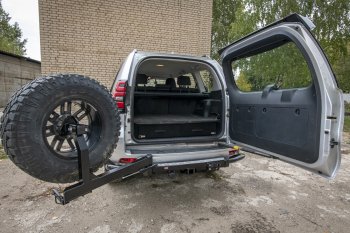 87 999 р. Бампер силовой задний РИФ Toyota Land Cruiser Prado J150 1-ый рестайлинг (2013-2017) (С квадратом под фаркоп, калиткой и подсветкой номера)  с доставкой в г. Краснодар. Увеличить фотографию 9