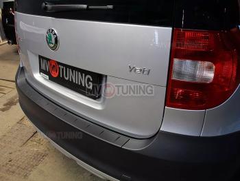 1 379 р. Защитная накладка на задний бампер MV-Tuning  Skoda Yeti (2009-2013) (Текстурная поверхность)  с доставкой в г. Краснодар. Увеличить фотографию 2