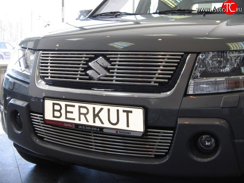 4 389 р. Декоративная вставка решетки радиатора (V2.4/3.2) Berkut Suzuki Grand Vitara JT 3 двери дорестайлинг (2005-2008)  с доставкой в г. Краснодар