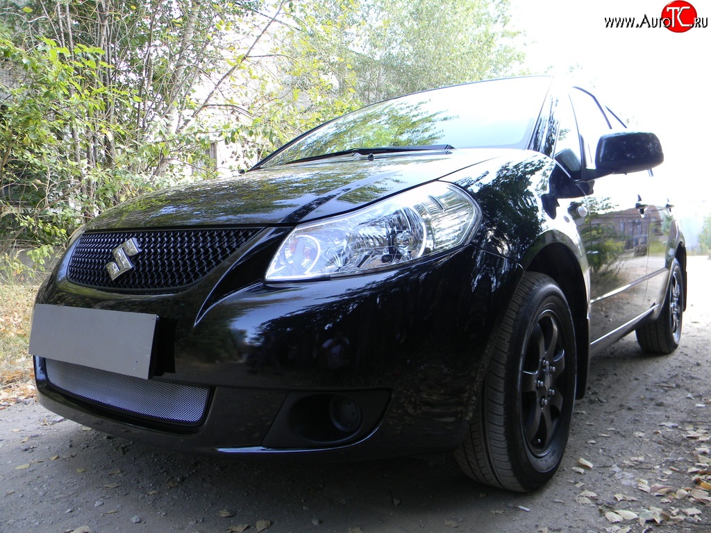 1 539 р. Сетка на бампер Russtal (хром) Suzuki SX4 GYA,GYB  рестайлинг, хэтчбэк (2010-2016)  с доставкой в г. Краснодар