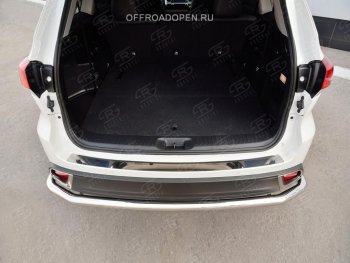 2 199 р. Накладка на задний бампер Russtal Toyota Highlander XU50 рестайлинг (2016-2020) (полированная нержавейка)  с доставкой в г. Краснодар. Увеличить фотографию 2