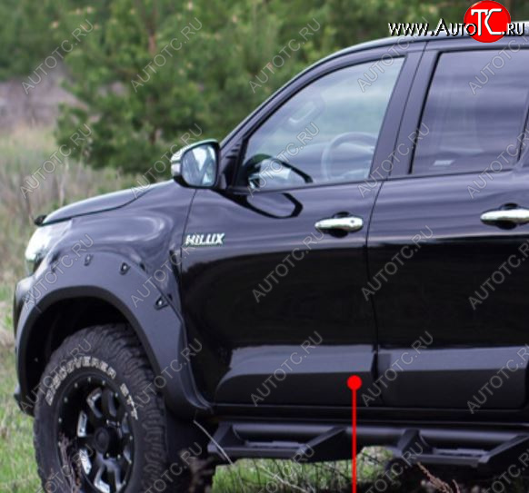 3 499 р. Молдинг двери RA (передний левый)  Toyota Hilux  AN120 (2016-2020) дорестайлинг (Поверхность шагрень)  с доставкой в г. Краснодар