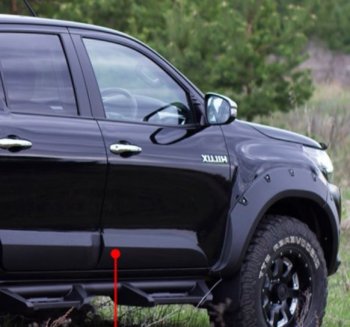 Молдинг двери RA (передний правый) Toyota (Тойота) Hilux (Хайлюкс)  AN120 (2016-2020) AN120 дорестайлинг