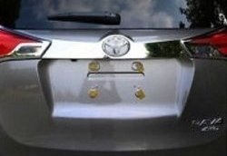 4 749 р. Верхняя накладка на крышку багажника СТ  Toyota RAV4  XA40 (2012-2015) 5 дв. дорестайлинг  с доставкой в г. Краснодар. Увеличить фотографию 1