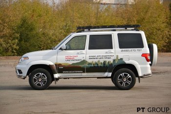 20 699 р. Порожки для ног из трубы Ø51 с алюминиевой площадкой Petroil Tuning Уаз Патриот 3163 5-дв. 1-ый рестайлинг (2014-2016) (Нержавеющая полированная сталь)  с доставкой в г. Краснодар. Увеличить фотографию 7