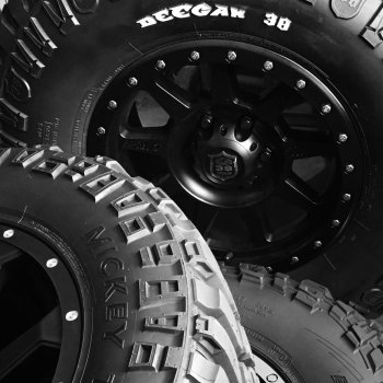 41 999 р. Грязевая покрышка Mickey Thompson DEEGAN 38™ R16 265x75 Mitsubishi Montero V60 5 дв. рестайлинг (1999-2006). Увеличить фотографию 5