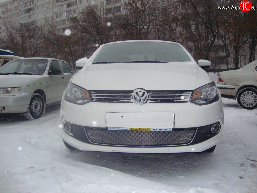 2 189 р. Сетка на бампер Russtal (хром) Volkswagen Polo 5 седан дорестайлинг (2009-2015)  с доставкой в г. Краснодар