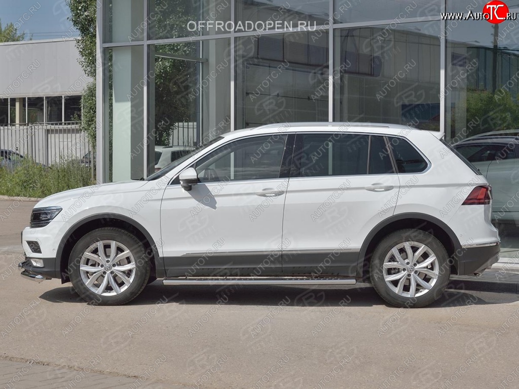 31 649 р. Пороги труба 120х60 овал с проступью Russtal Volkswagen Tiguan Mk2 дорестайлинг (2016-2020)  с доставкой в г. Краснодар